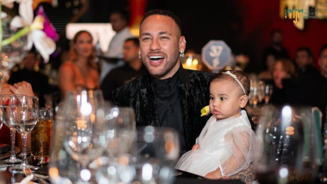 Leilão de Neymar bate recorde e arrecada R$ 21 milhões